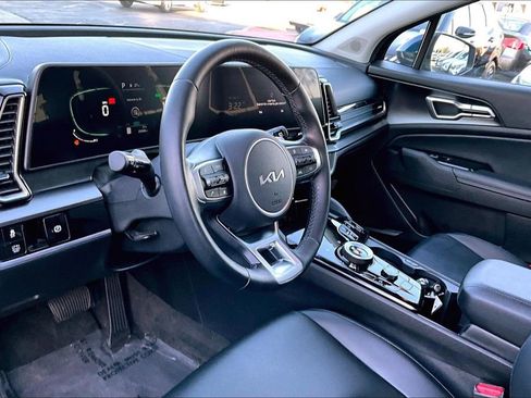 Used 2023 Kia Sportage EX image 9
