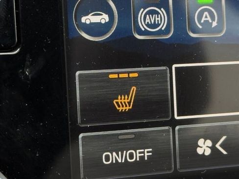 Certified 2025 Subaru Forester Premium image 17