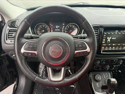 Used 2018 Jeep Compass Limited w/ Navigation Group image 24