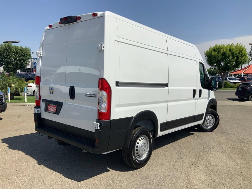 New 2026 RAM ProMaster 2500 w/ Convenience Group FWD image 7