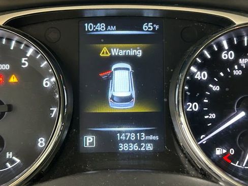 Used 2015 Nissan Rogue S AWD/4WD image 19