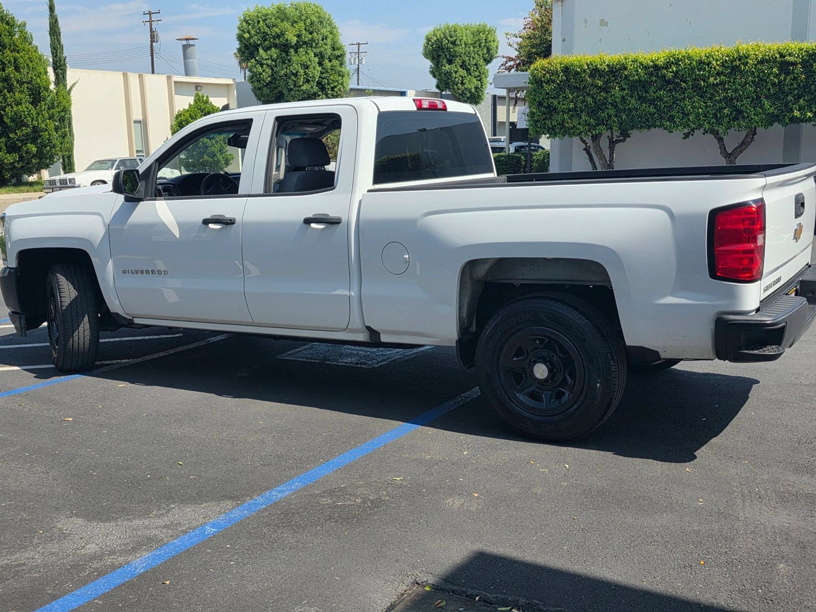 Used 2017 Chevrolet Silverado 1500 W/T RWD image 8