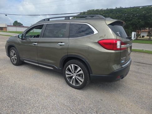 Used 2022 Subaru Ascent Touring AWD/4WD image 7