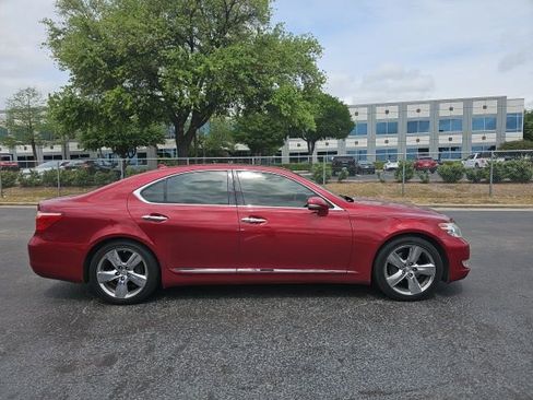 Used 2012 Lexus LS 460 w/ Luxury Value Edition image 12