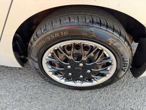 Used 2016 Nissan Sentra SV image 28