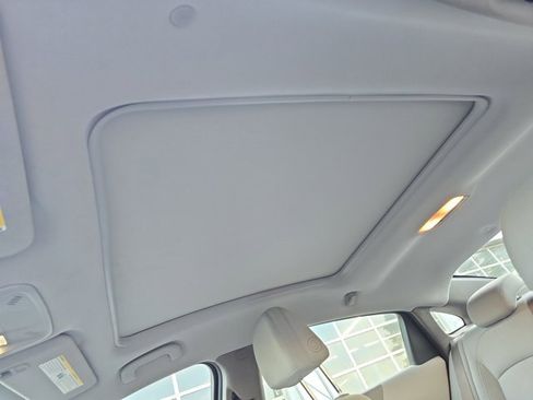 Used 2024 Chevrolet Malibu LT image 29