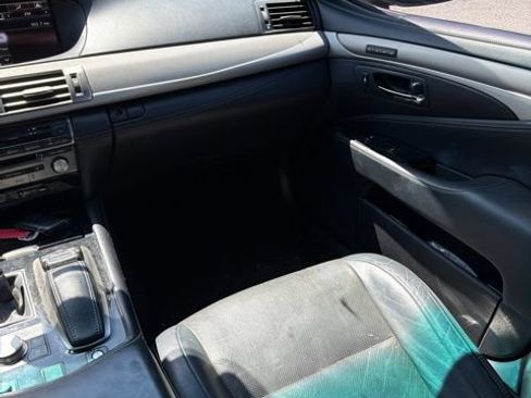 Used 2015 Lexus LS 460 w/ F Sport Package RWD image 12