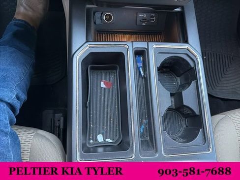 Used 2015 Ford F150 XLT w/ Equipment Group 302A Luxury image 23