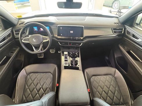 Used 2024 Volkswagen Atlas Cross Sport SEL Premium R-Line AWD/4WD image 39