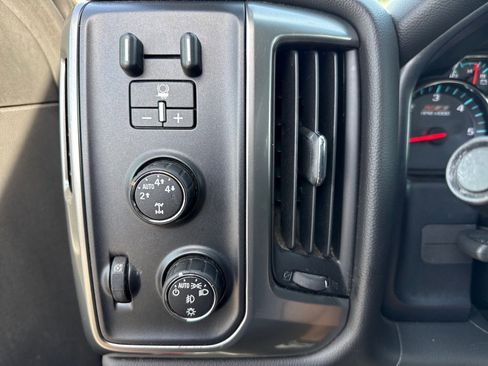 Used 2016 Chevrolet Silverado 1500 LT w/ All Star Edition image 27