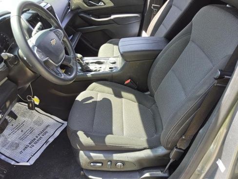 Used 2023 Chevrolet Traverse LT FWD image 8