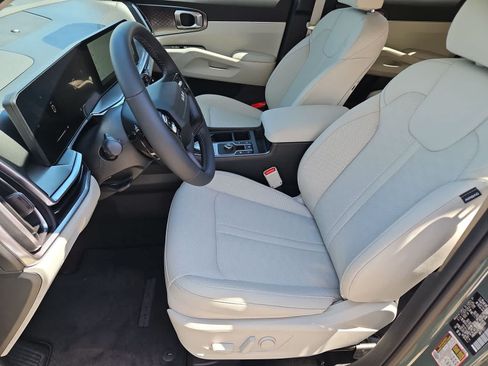New 2026 Kia Sorento EX FWD image 17