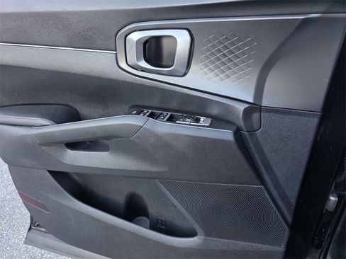 Used 2022 Kia Sorento S image 29