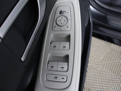 Used 2025 Hyundai Sonata Limited image 40