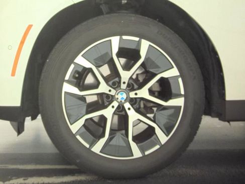 Used 2025 BMW X3 xDrive30i AWD/4WD image 12