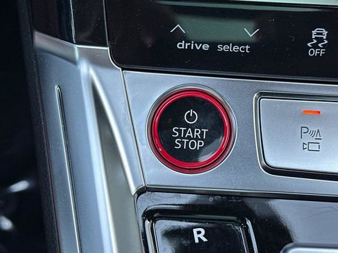 Used 2023 Audi e-tron S Premium Plus w/ Black Optic Package image 23