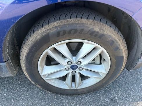 Used 2015 Ford Edge SEL w/ Equipment Group 201A AWD/4WD image 6