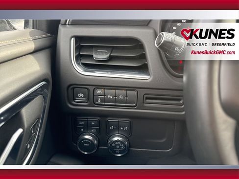 Used 2024 GMC Yukon SLT image 31