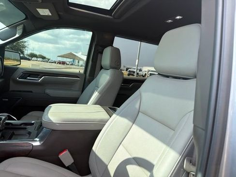 Used 2025 GMC Sierra 1500 SLT w/ SLT Premium Plus Package AWD/4WD image 19
