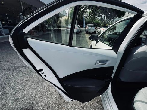 Used 2024 Toyota Corolla SE FWD image 22