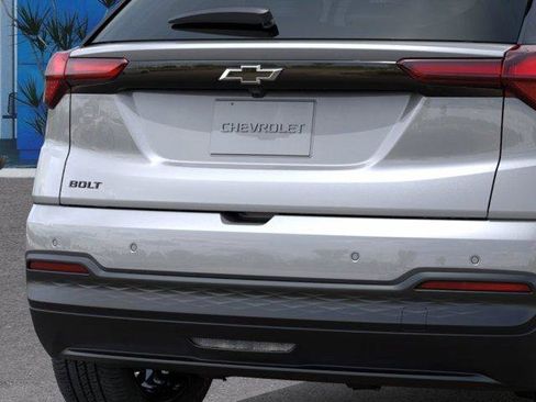 Used 2027 Chevrolet Bolt LT FWD image 14