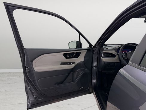 New 2025 Subaru Forester Limited image 19