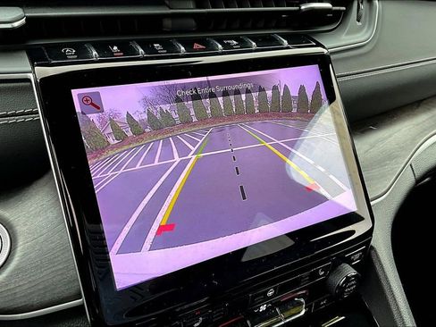 Used 2023 Jeep Grand Cherokee L Limited w/ Black Appearance Package image 14