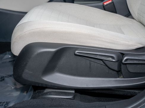 Certified 2023 Honda HR-V LX image 27