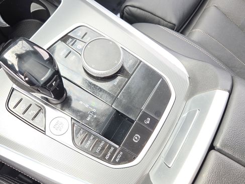 Used 2019 BMW X5 xDrive50i w/ Parking Assistance Package image 30