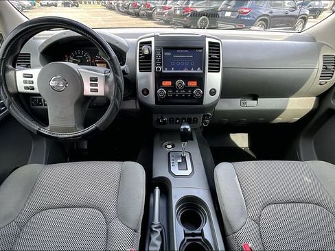 Used 2021 Nissan Frontier SV w/ Midnight Edition Floor Mats image 7