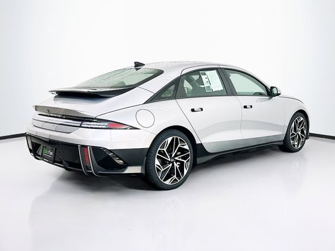 Used 2024 Hyundai Ioniq 6 SEL AWD/4WD image 9