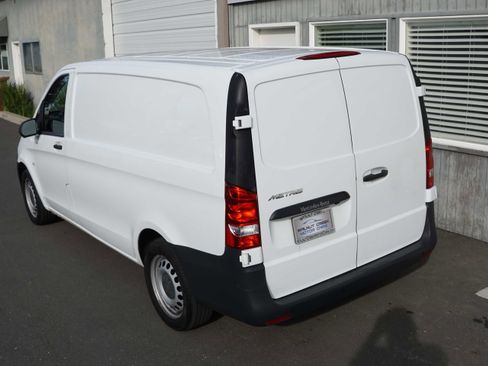 Used 2020 Mercedes-Benz Metris image 15