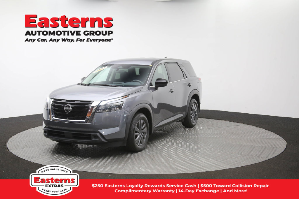 Used 2024 Nissan Pathfinder S AWD/4WD image 57