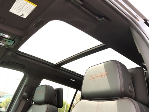 New 2026 Chevrolet Tahoe High Country AWD/4WD image 23