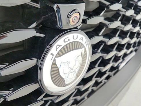 Used 2024 Jaguar E-PACE R-Dynamic SE image 16