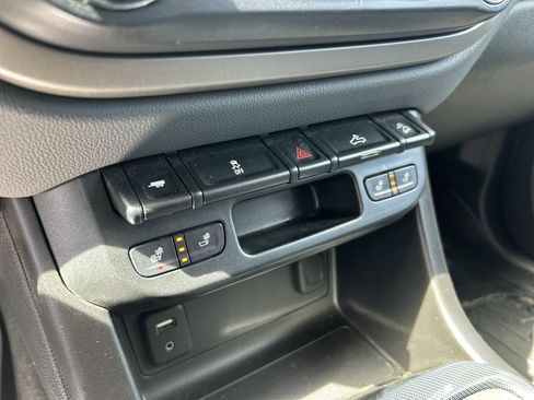 Used 2017 Chevrolet Colorado Z71 AWD/4WD image 30
