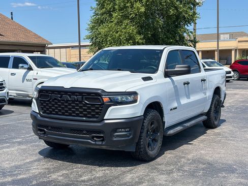 Used 2025 RAM 1500 Warlock AWD/4WD image 3