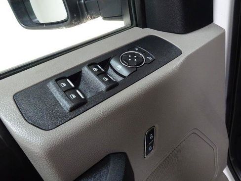 Used 2021 Ford F250 XL w/ Power Equipment Group image 21