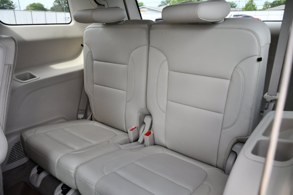 Used 2021 GMC Acadia Denali w/ Denali Technology Package FWD image 22