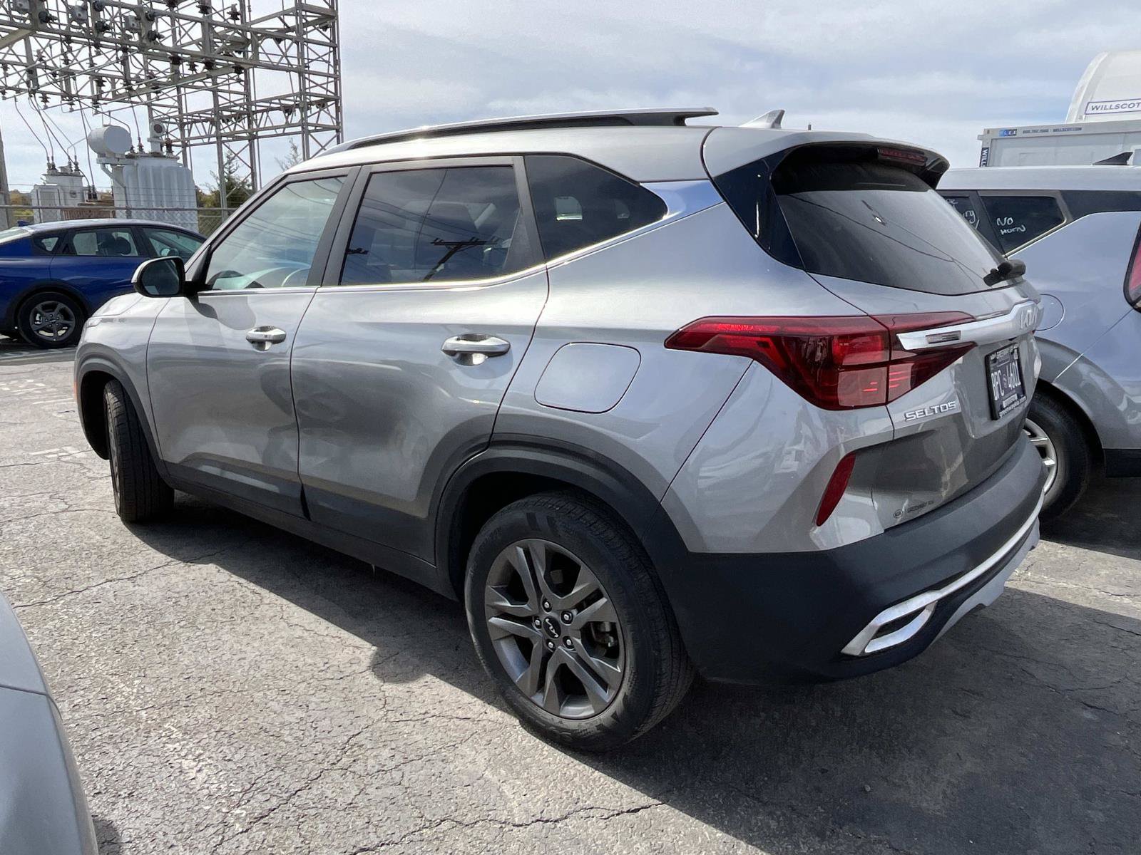 Used 2023 Kia Seltos S FWD image 4