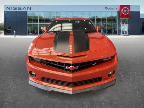 Used 2010 Chevrolet Camaro SS w/ LPO, Ground Effects Package image 2