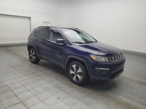Used 2018 Jeep Compass Latitude w/ Popular Equipment Group AWD/4WD image 11