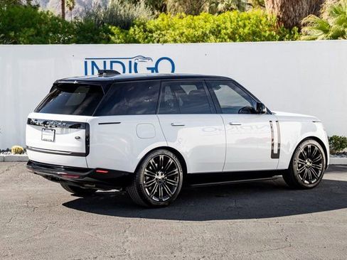 Used 2023 Land Rover Range Rover SE AWD/4WD image 6