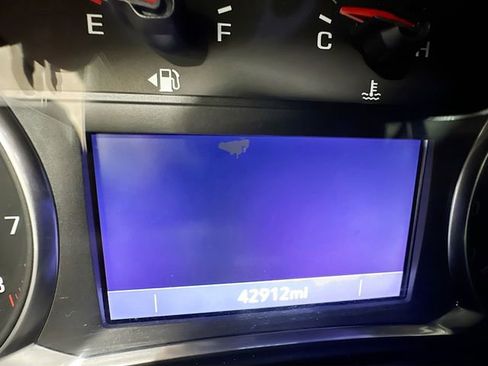 Used 2021 Chevrolet Traverse LT AWD/4WD image 14