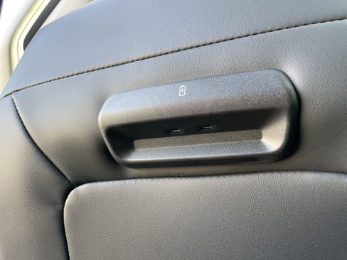 New 2026 Ford Expedition Max Platinum w/ Driver's Package image 43