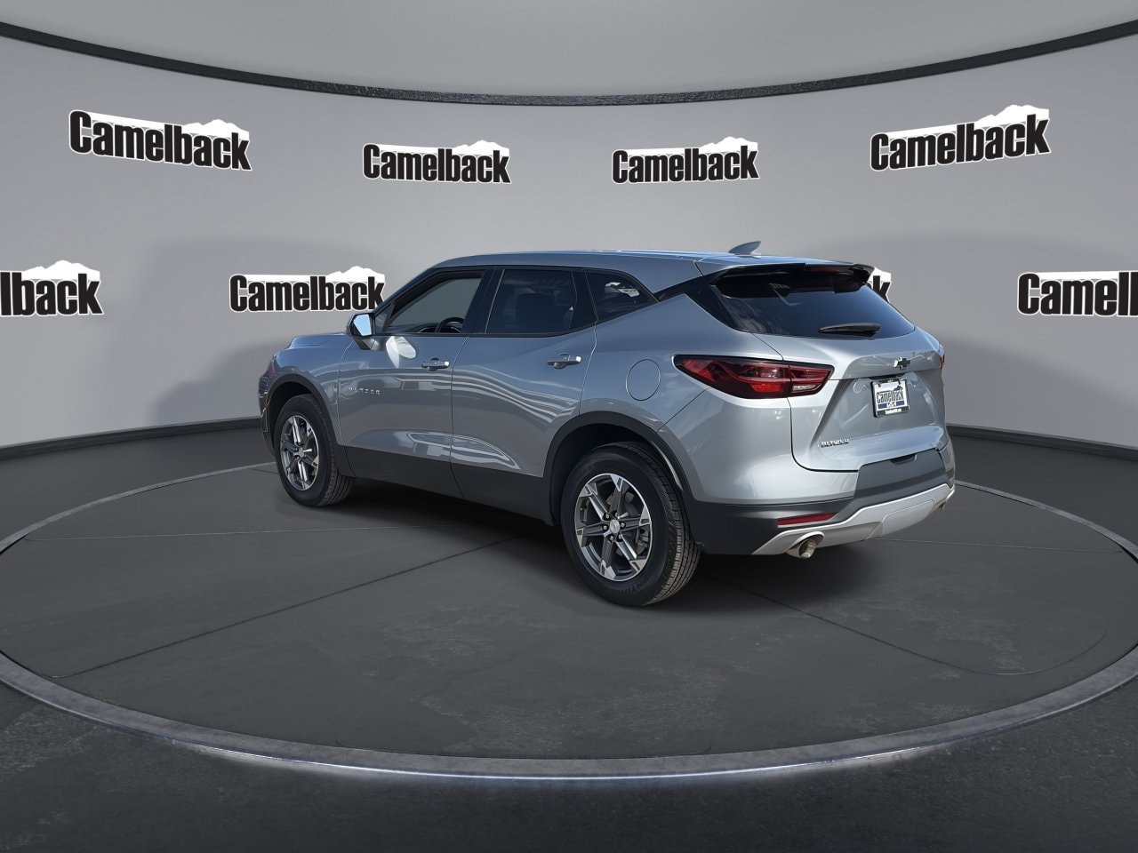 Used 2024 Chevrolet Blazer LT FWD image 5