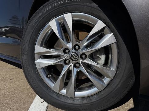 Certified 2023 Toyota Sienna XLE w/ XLE Plus Package image 10