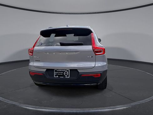 Certified 2026 Volvo XC40 B5 Plus AWD/4WD image 8