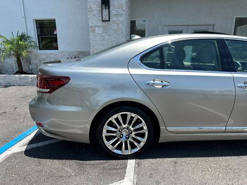 Used 2017 Lexus LS 460 image 19