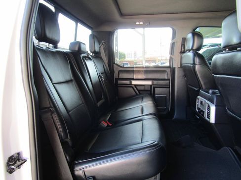 Used 2019 Ford F250 Lariat w/ Lariat Ultimate Package AWD/4WD image 13